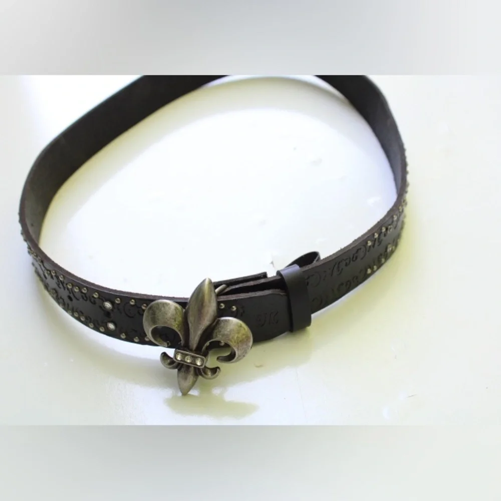 NWOT miss me fleur belt